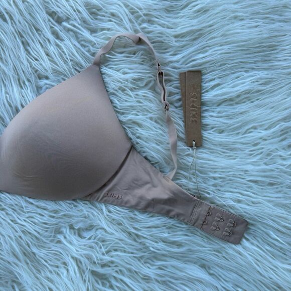 Skims Wireless Form Pushup Plunge Bra Clay Size 32DD - Picture 5 of 9